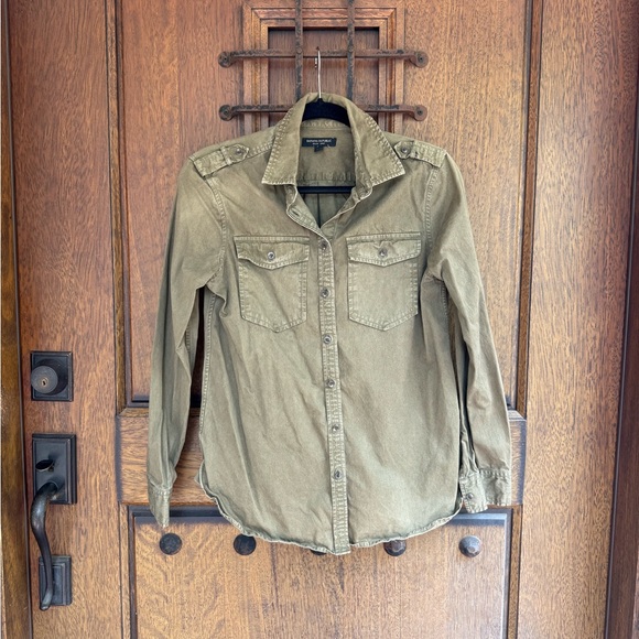 Banana Republic Khaki Button-Down Shirt size XS - Picture 1 of 6